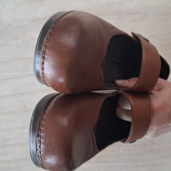 Dansko Cordovan Burnished Full Grain  Leather Mary Jane Clogs Comfort Sz 41 - Picture 5 of 12